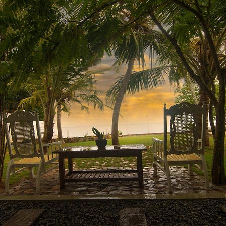 Hiru Lagoon Negombo Exteriör bild
